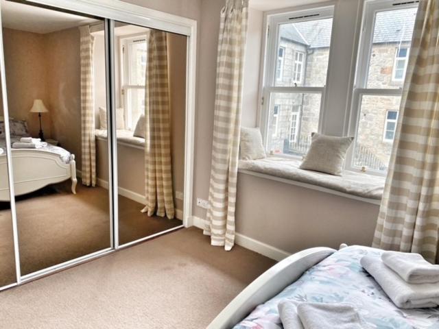 Central, 2 Bed Town House With Free Parking By Lains Lettings Lejlighed Aberdeen Eksteriør billede